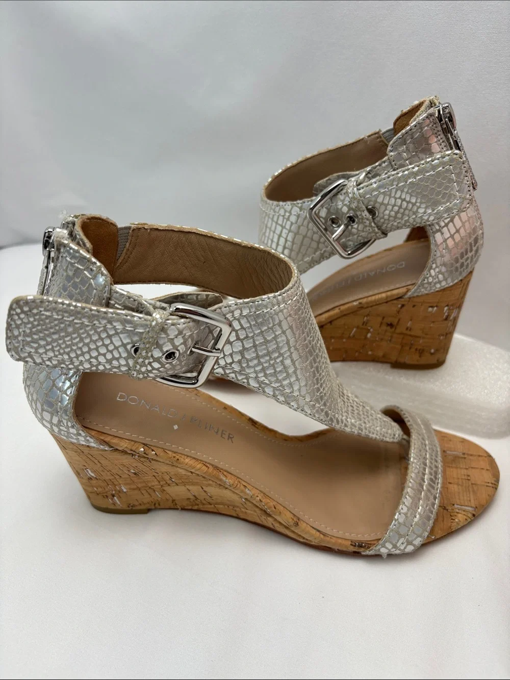 Donald J. Pliner “June”Women’s‎ 6 Silver Textured Cork Wedge Sandals #435
